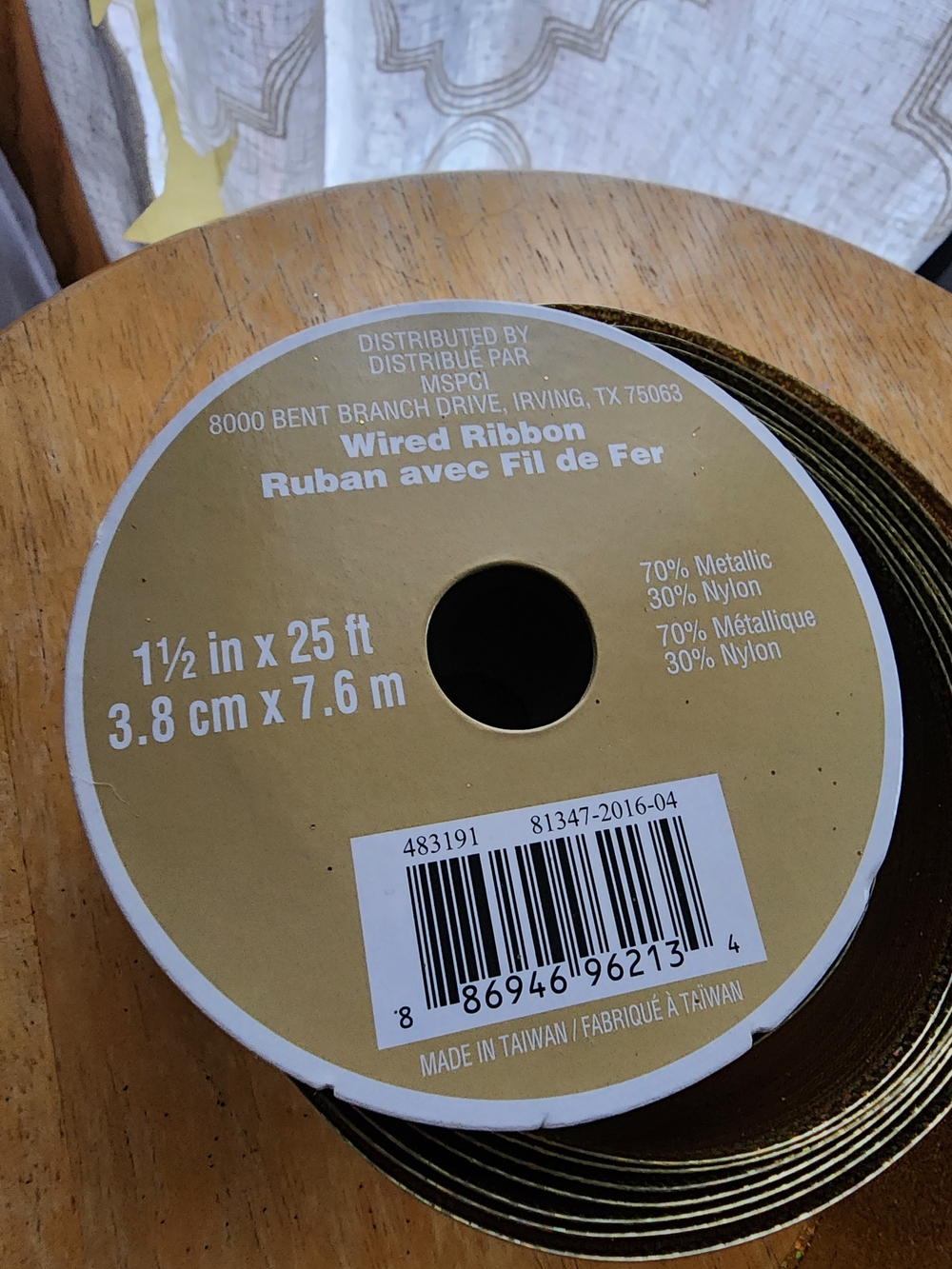 Gold Sparkly Ribbon - Picture 7 of 7
